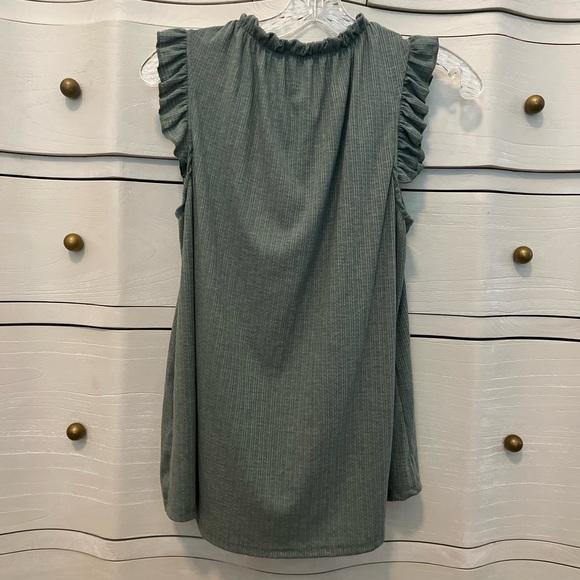 Ces Femme Ruffle Top size Small - Picture 3 of 4